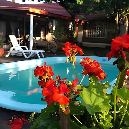 Cabanas Con Piscina En La Entrada De Oberá Buitenkant foto